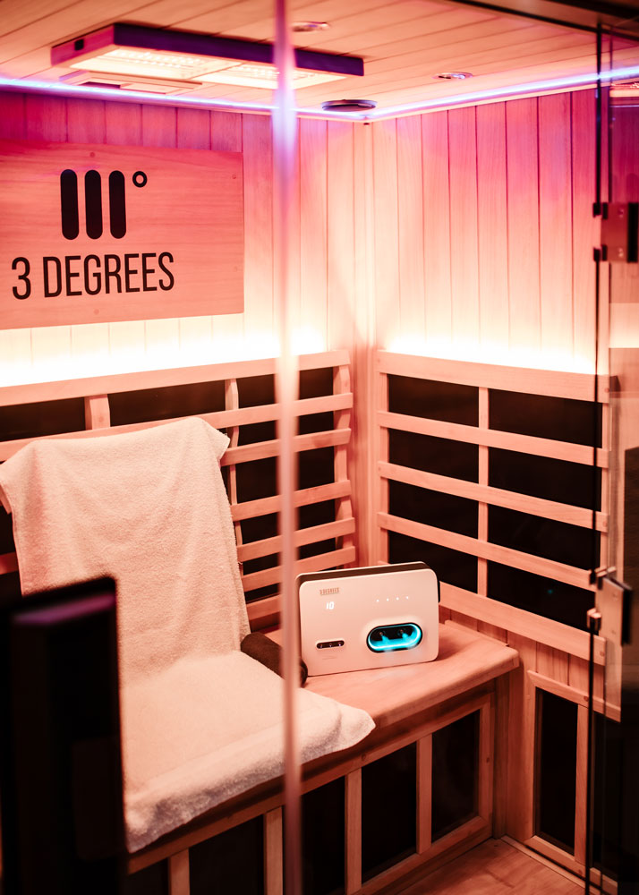 Full view of the sauna with Halotherapy unit